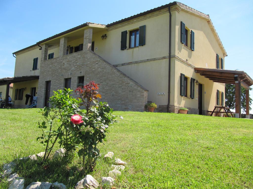 Agriturismo La Quiete Pensionat Polverigi Exteriör bild