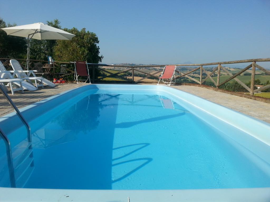 Agriturismo La Quiete Pensionat Polverigi Exteriör bild